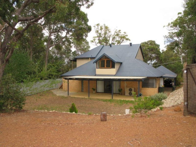 30 Mackie Road, Roleystone WA 6111