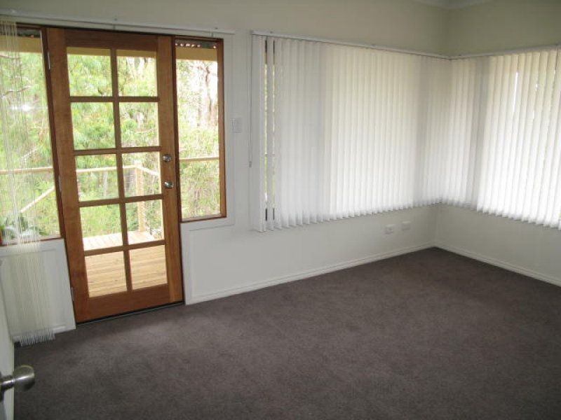 30 Mackie Road, Roleystone WA 6111