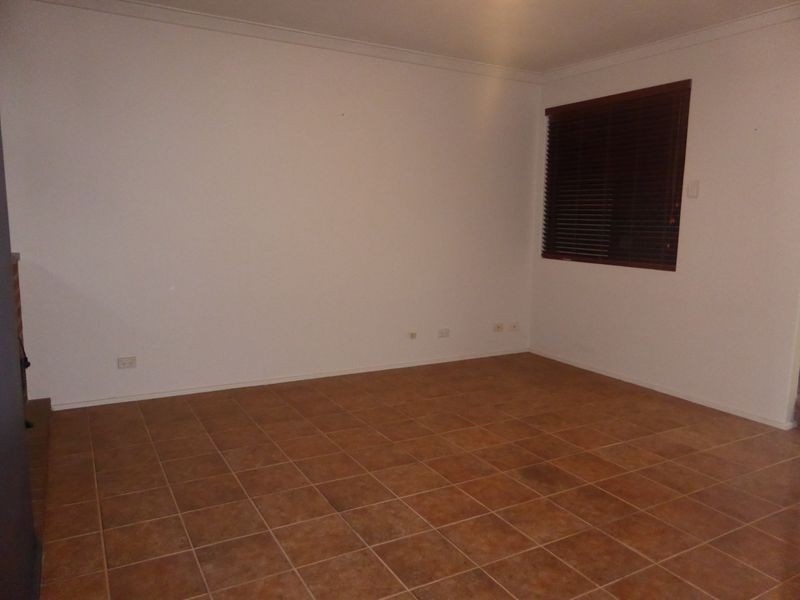 32 Kingsford Way, Huntingdale WA 6110