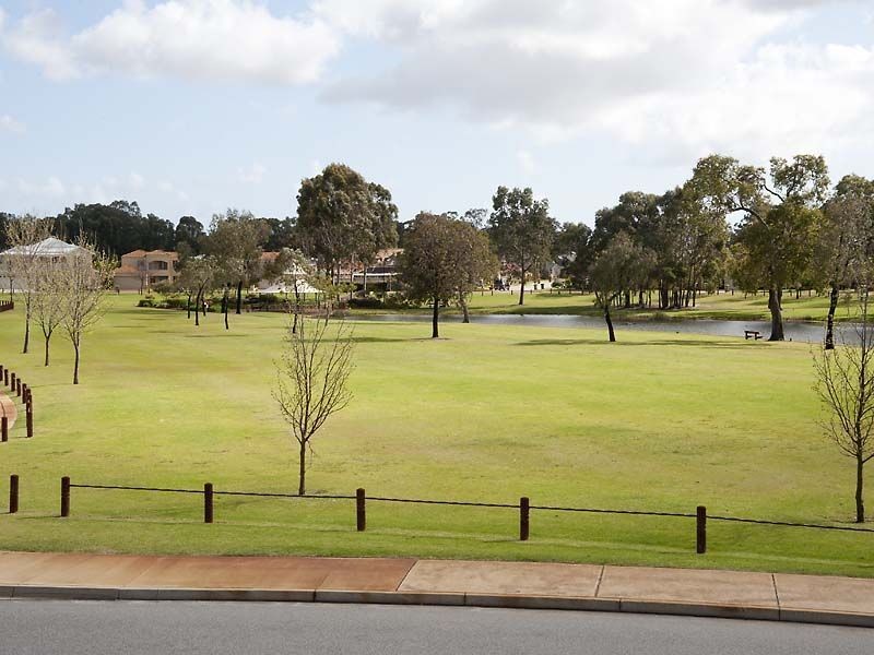 45 Welbeck Road, Canning Vale WA 6155