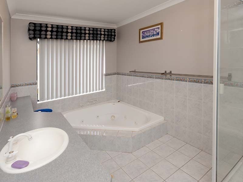 45 Welbeck Road, Canning Vale WA 6155