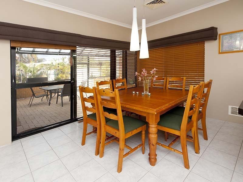 45 Welbeck Road, Canning Vale WA 6155