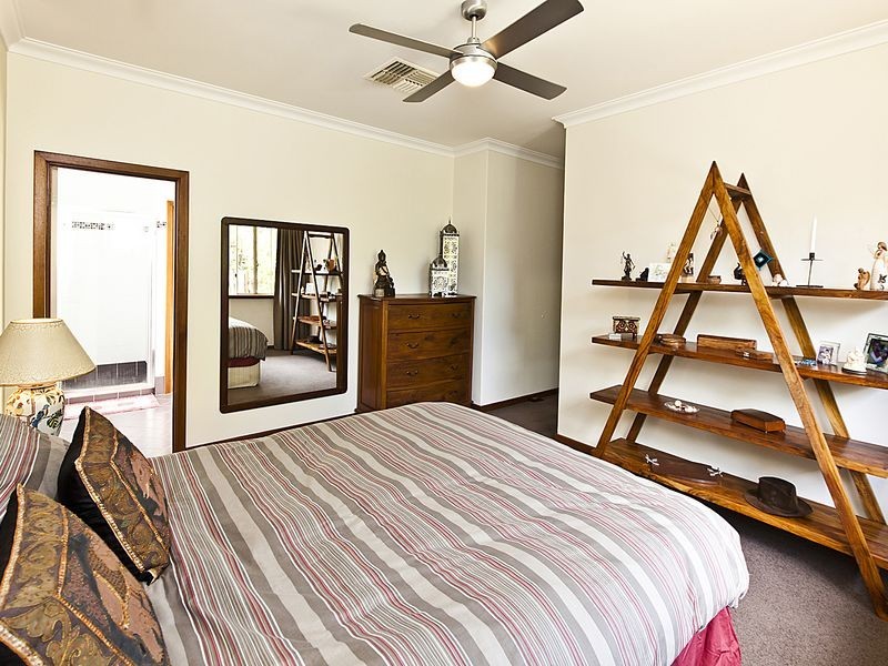 135 Linton Street North, Darling Downs WA 6122