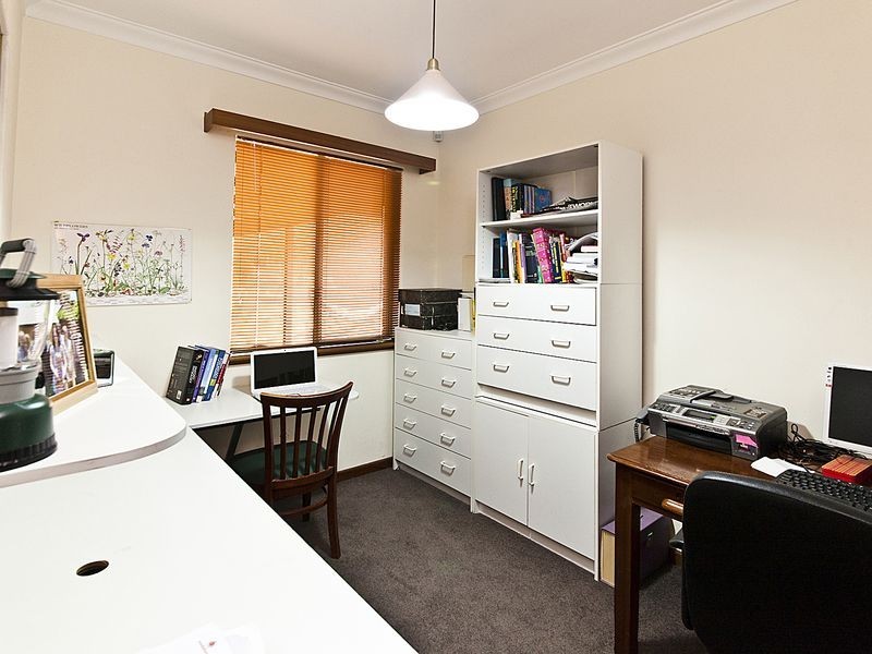 135 Linton Street North, Darling Downs WA 6122