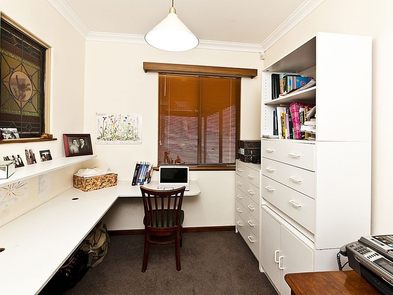 135 Linton Street North, Darling Downs WA 6122