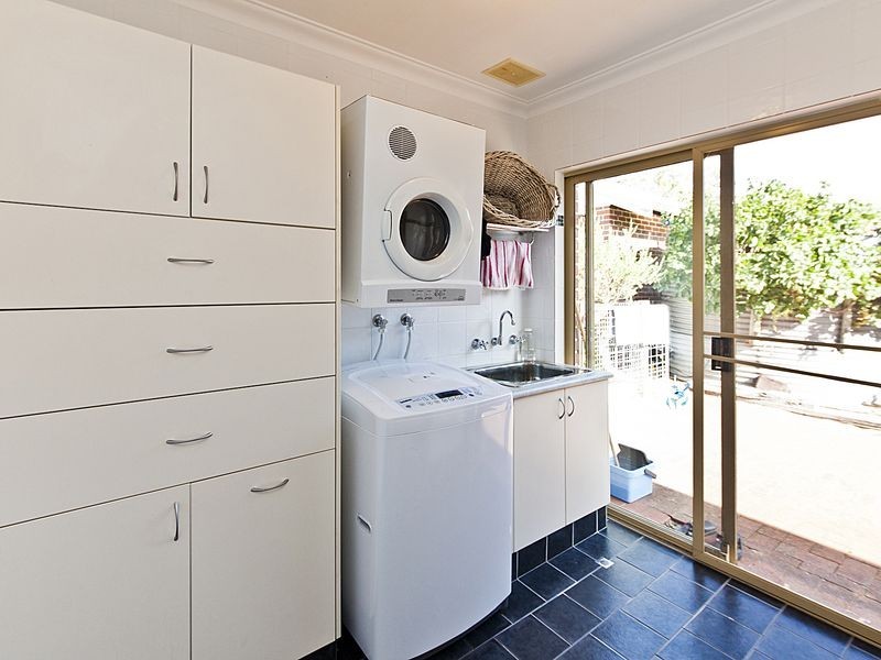 135 Linton Street North, Darling Downs WA 6122