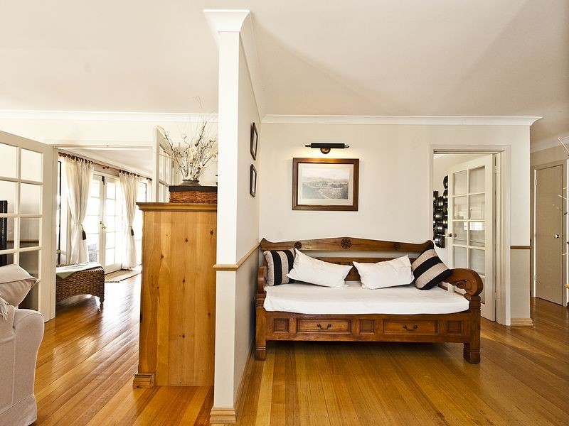 24 Jade Street, Mount Richon WA 6112