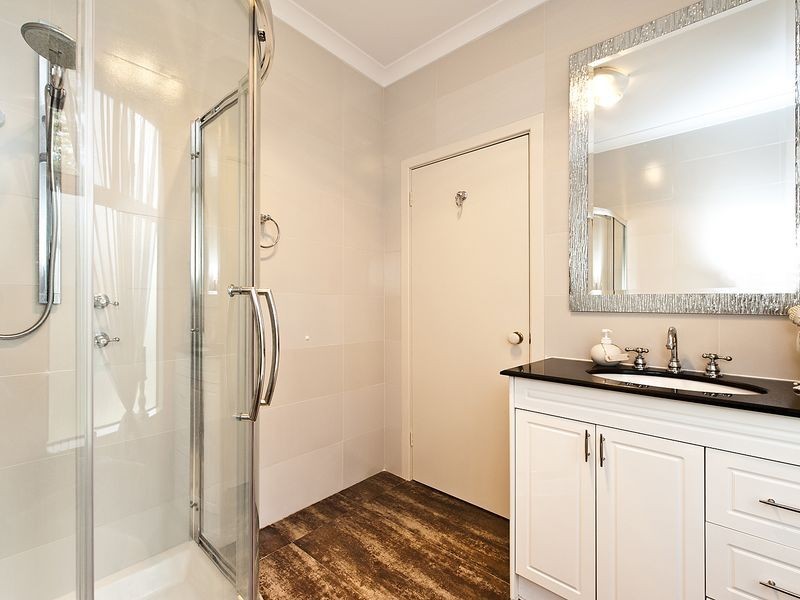 24 Jade Street, Mount Richon WA 6112