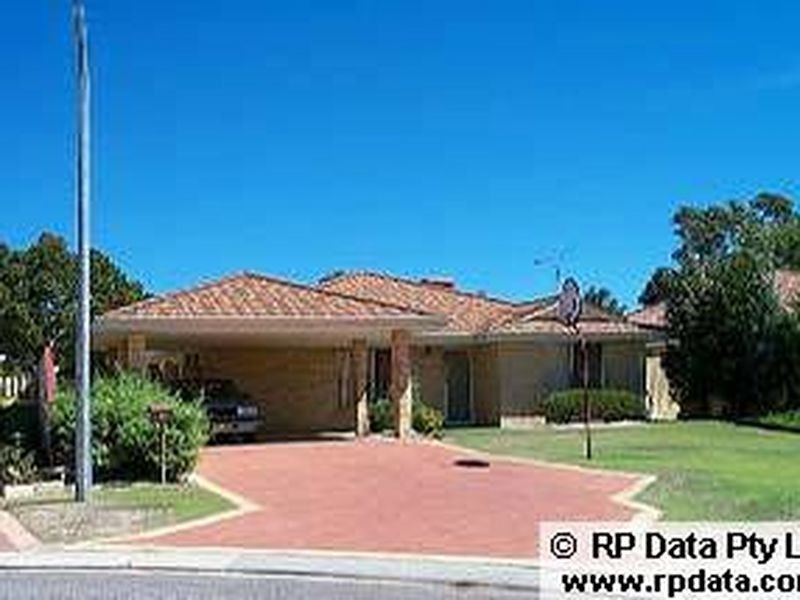 26 Hollyoak Street, Thornlie WA 6108