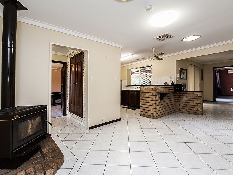 3 Hovea Place, Maddington WA 6109