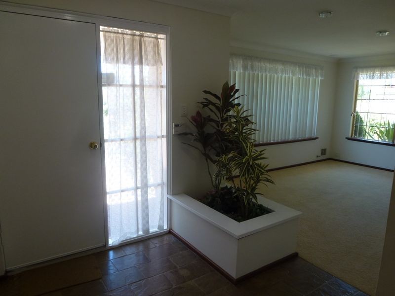 6 Pender Court, Thornlie WA 6108