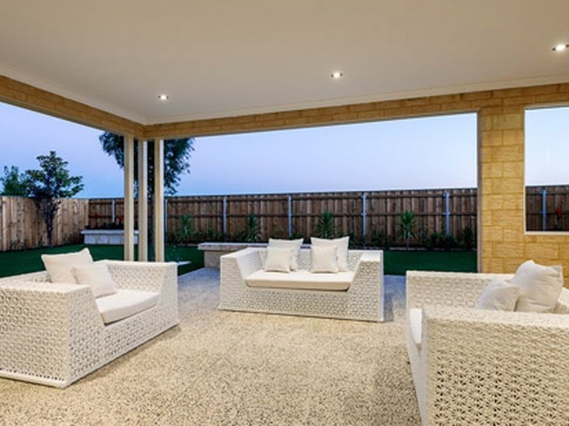 294 Southern River Road, Southern River WA 6110