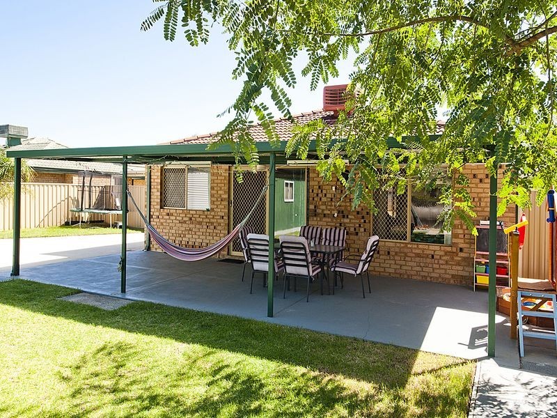 14 Rosella Place, Gosnells WA 6110