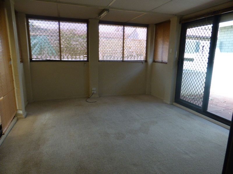 100 Yale Road, Thornlie WA 6108