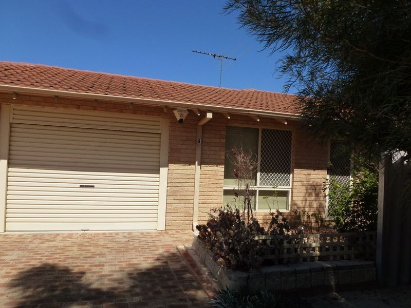 6/15 Carnac Court, Gosnells WA 6110
