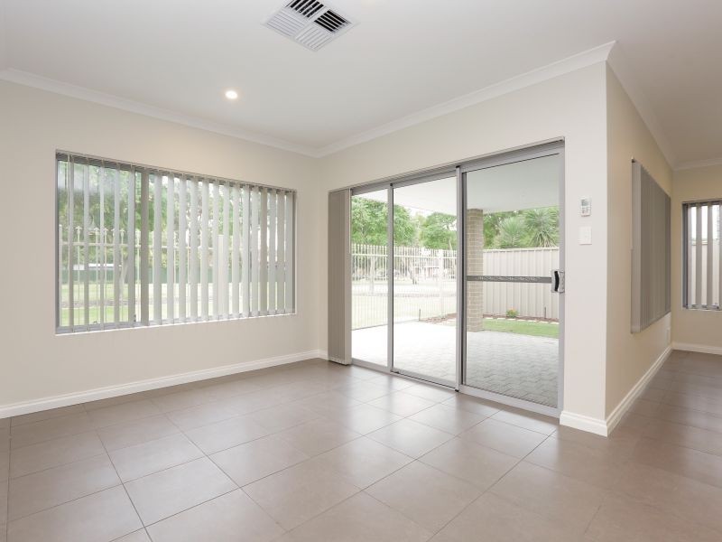 18B Wicklow Street, Thornlie WA 6108