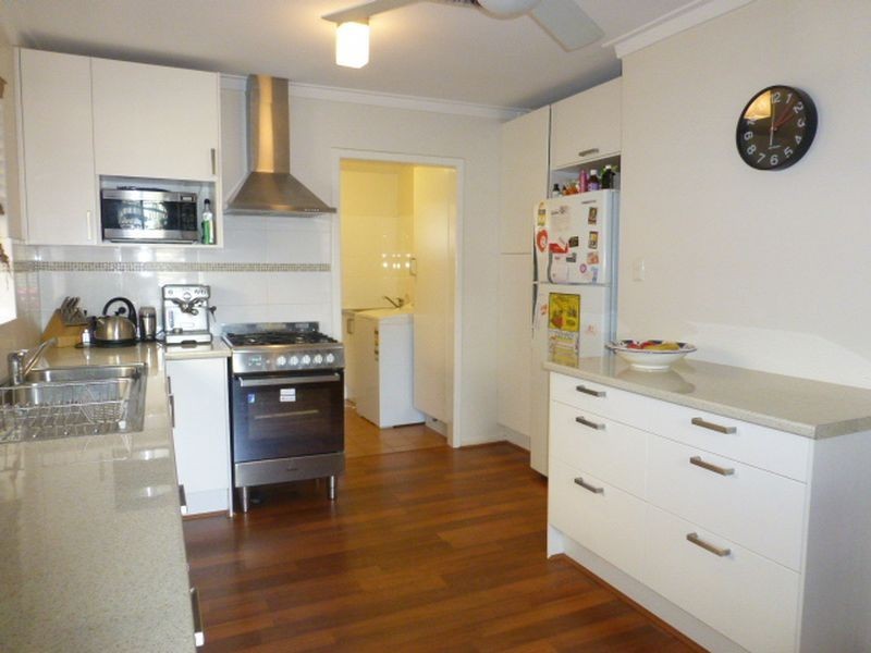 33 Currawong Way, Thornlie WA 6108