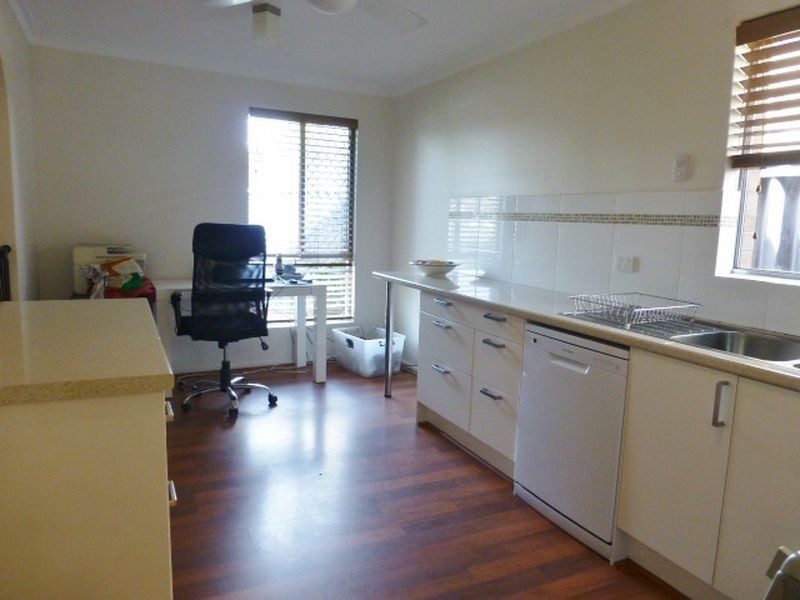 33 Currawong Way, Thornlie WA 6108