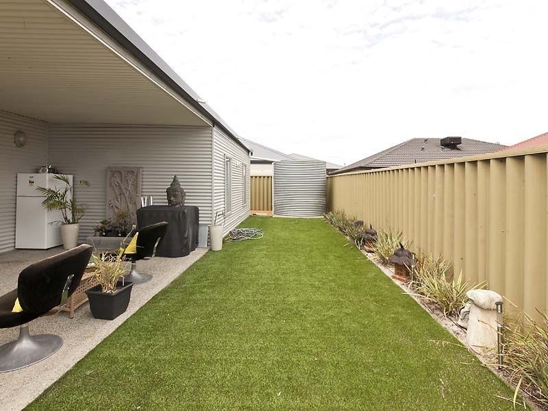 5 Neo Drive, Seville Grove WA 6112