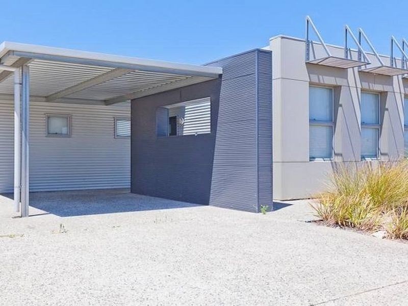 5 Neo Drive, Seville Grove WA 6112