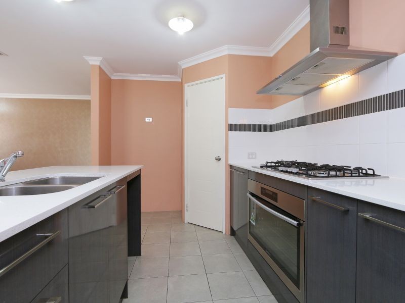 10 Jinan Road, Huntingdale WA 6110