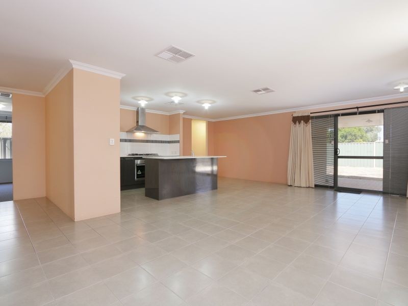 10 Jinan Road, Huntingdale WA 6110