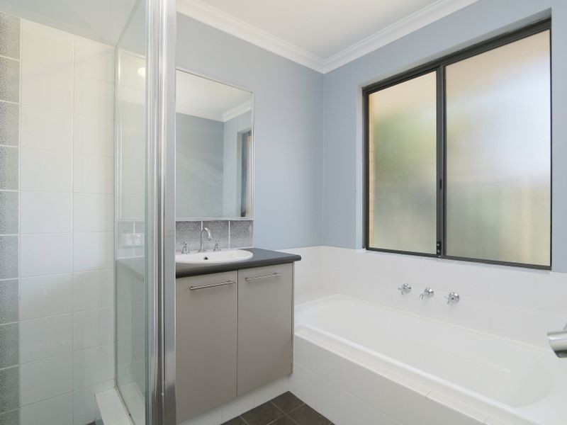 10 Jinan Road, Huntingdale WA 6110