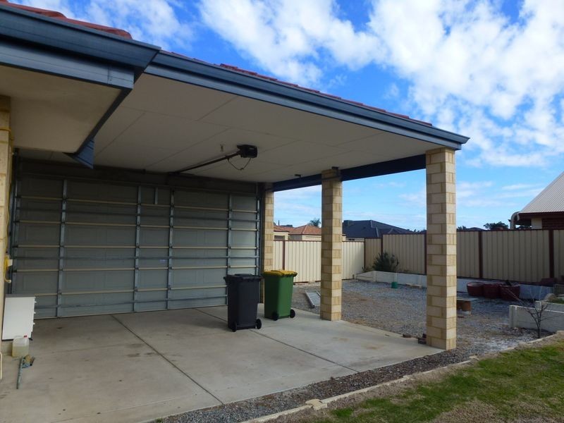 2 Hotham Way, Gosnells WA 6110