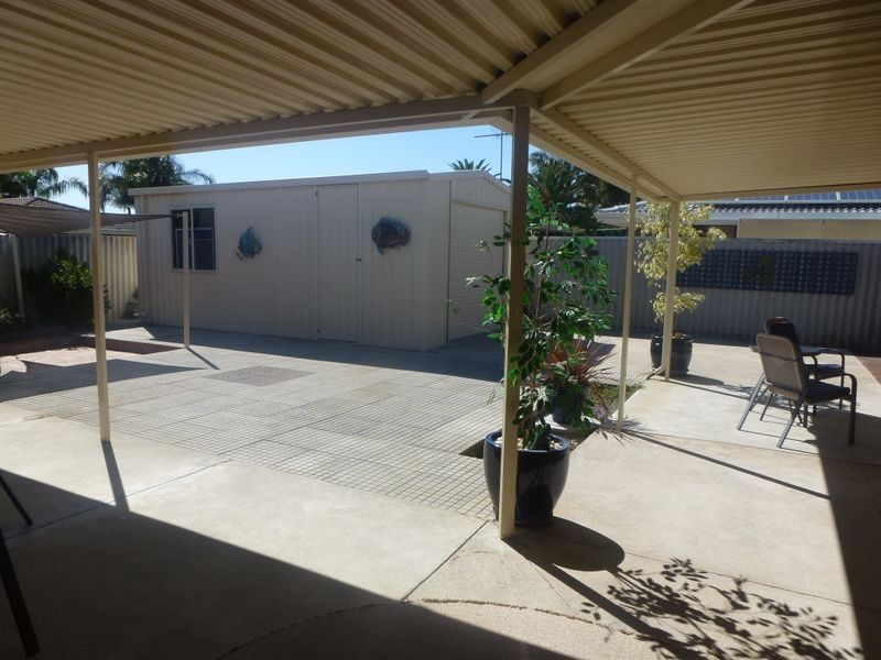 8 Curlewis Street, Huntingdale WA 6110