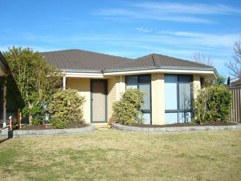 4 Waxberry Gardens, Canning Vale WA 6155