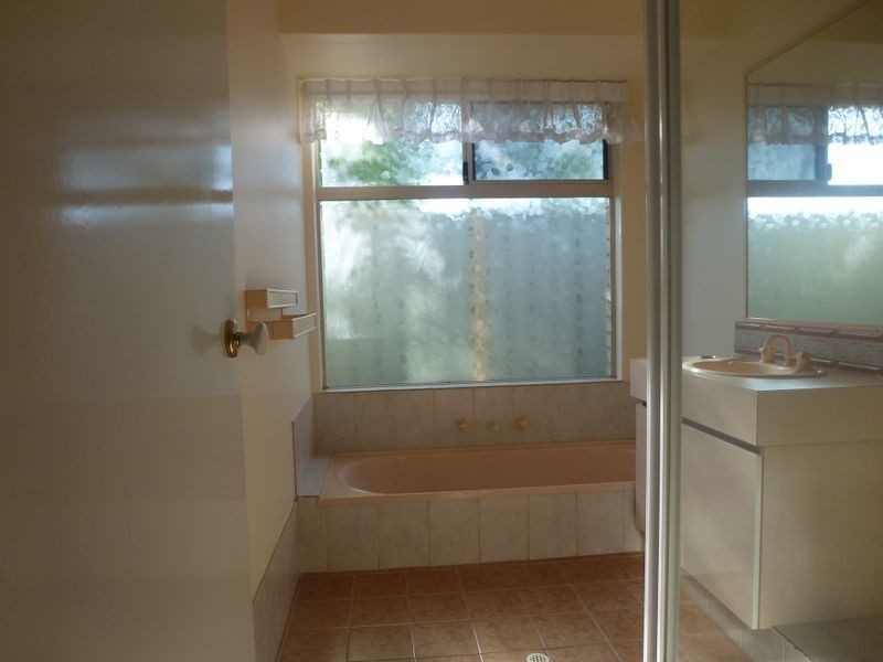 12 Lydiard Retreat, Canning Vale WA 6155