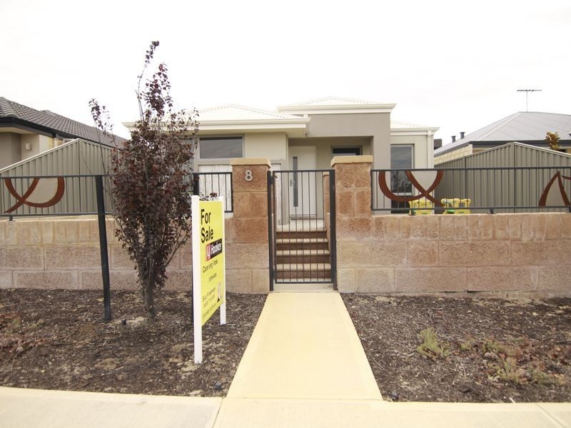 8 Keble Lane, Piara Waters WA 6112