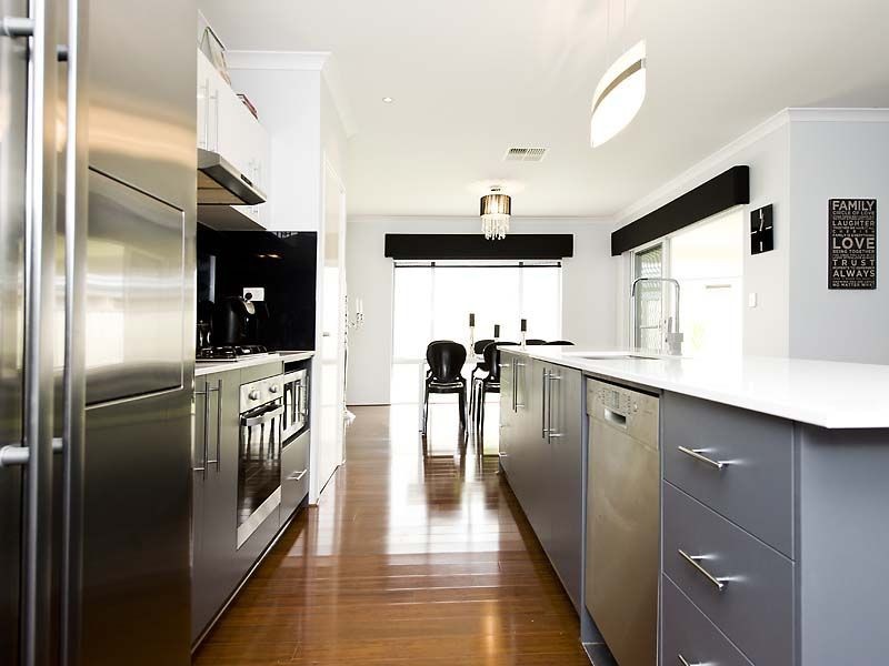 2 Loseto Link, Piara Waters WA 6112