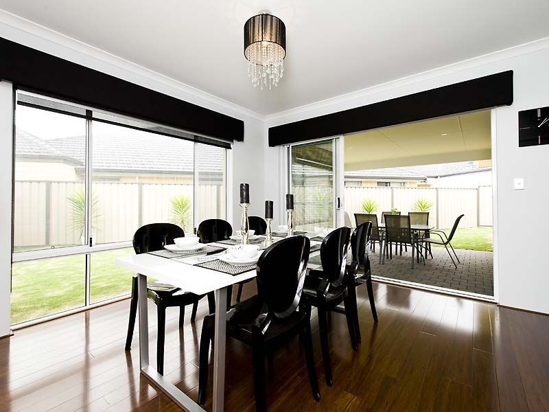 2 Loseto Link, Piara Waters WA 6112