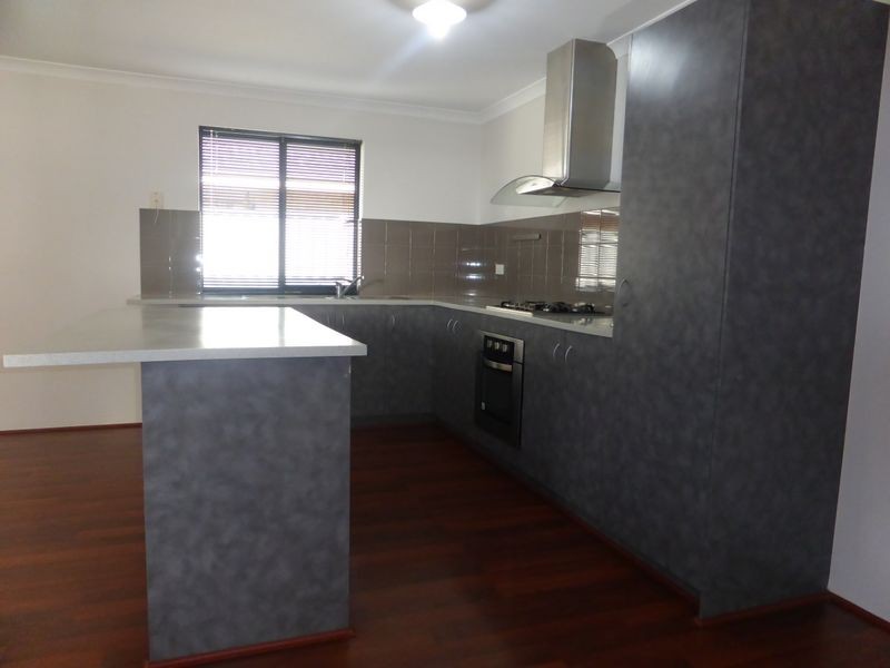 6 Archdale Loop, Piara Waters WA 6112