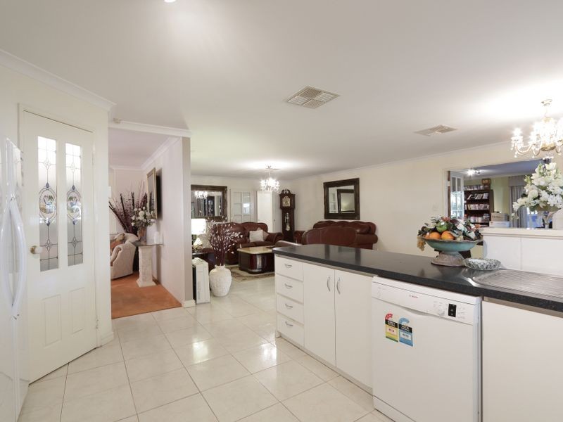 120 Shreeve Road, Canning Vale WA 6155