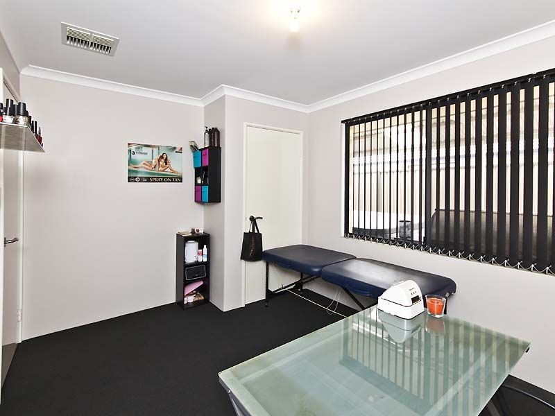 8 Loseto Link, Piara Waters WA 6112