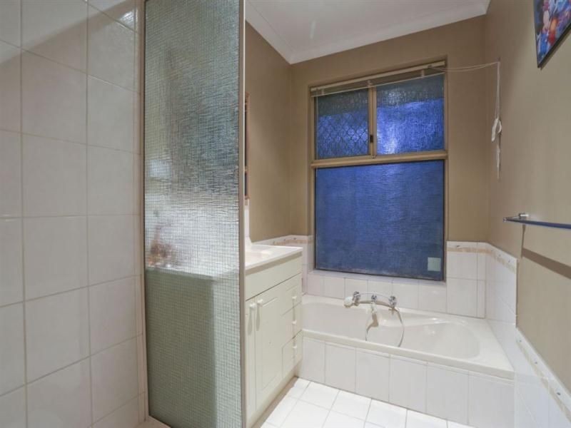 52 Silversmith Street, Wellard WA 6170