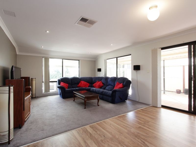 63 Froudist Circle, Southern River WA 6110