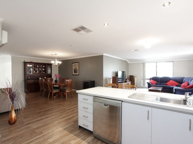 63 Froudist Circle, Southern River WA 6110