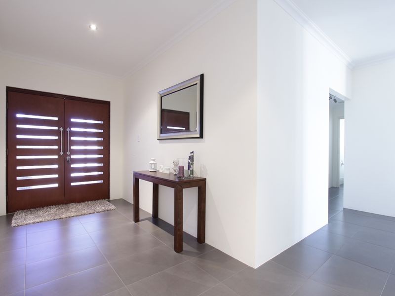 54 Hillhouse Way, Piara Waters WA 6112