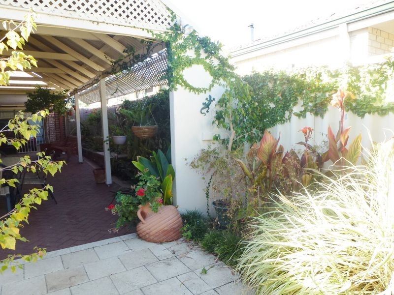 39 Lydiard Retreat, Canning Vale WA 6155