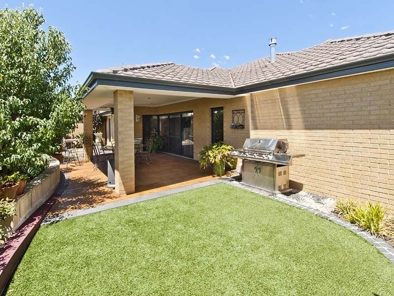 33 Splendid Gardens, Harrisdale WA 6112