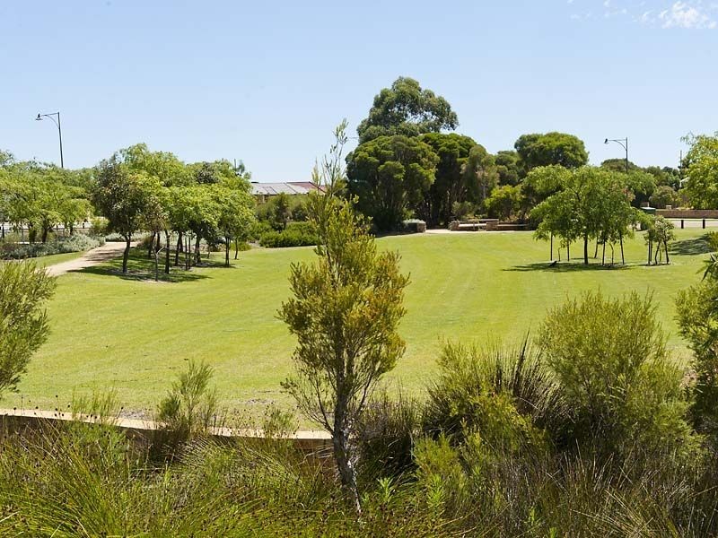 33 Splendid Gardens, Harrisdale WA 6112