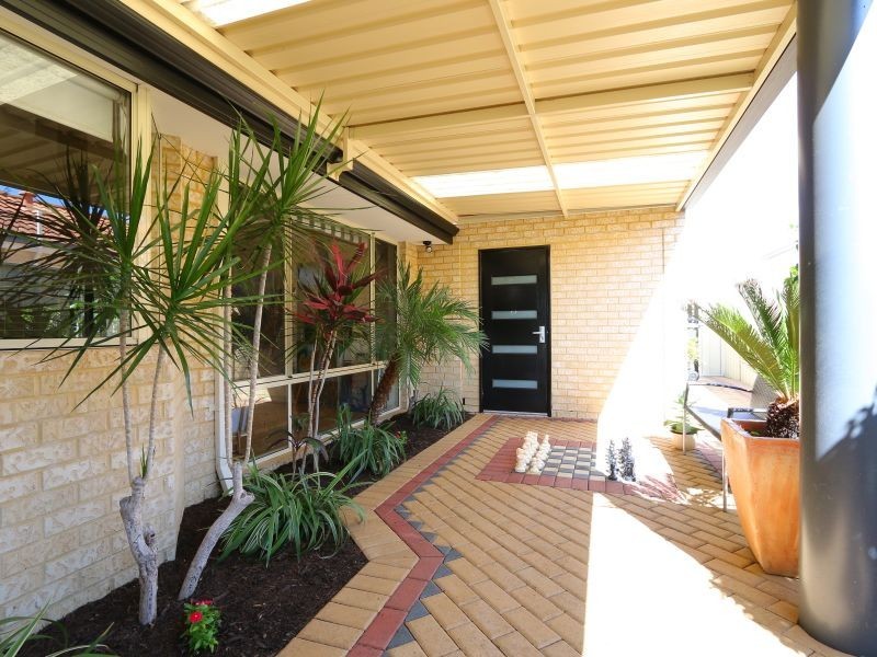 8 Longleat Street, Canning Vale WA 6155
