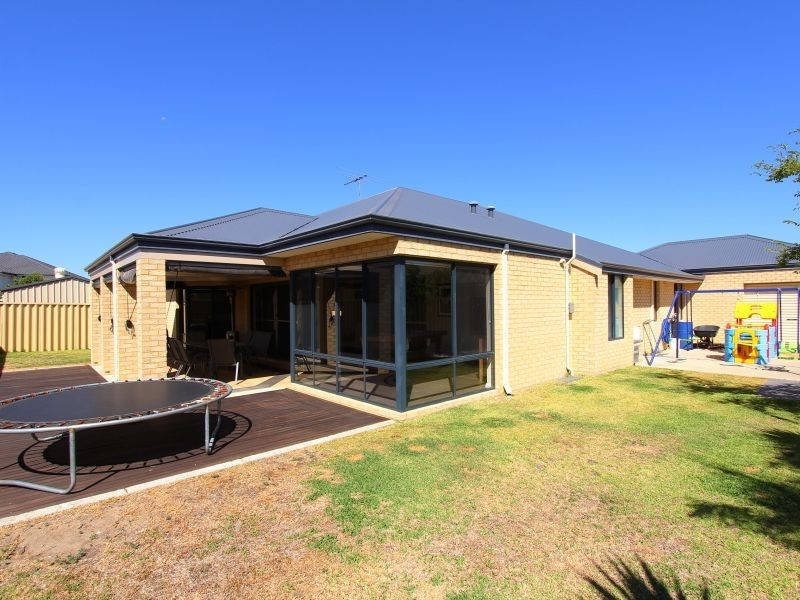 28 Crested Turn, Harrisdale WA 6112