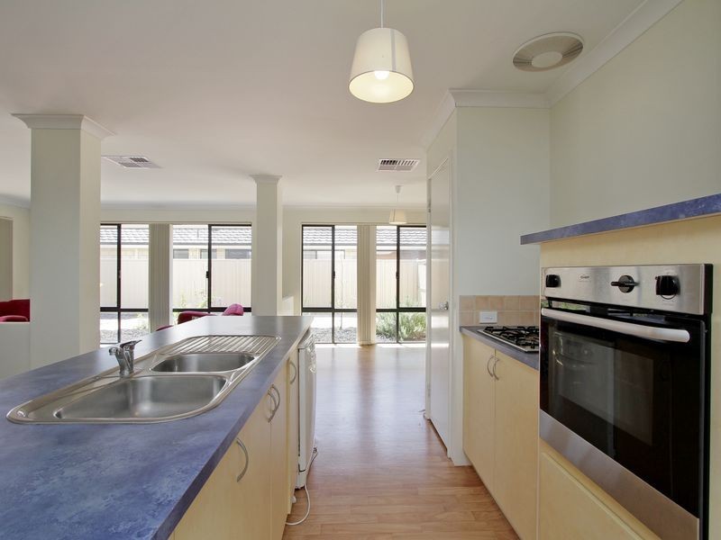 10 Boongala Circuit, Canning Vale WA 6155