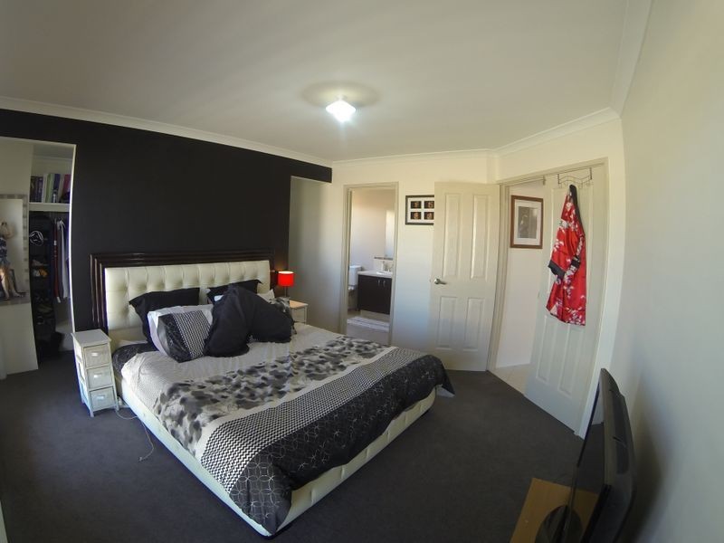 27 Passendale Crescent, Piara Waters WA 6112