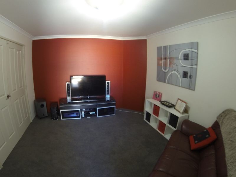 27 Passendale Crescent, Piara Waters WA 6112