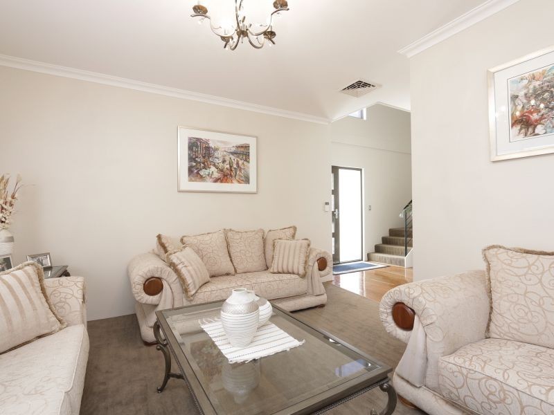 27 Linkwater Pass, Southern River WA 6110